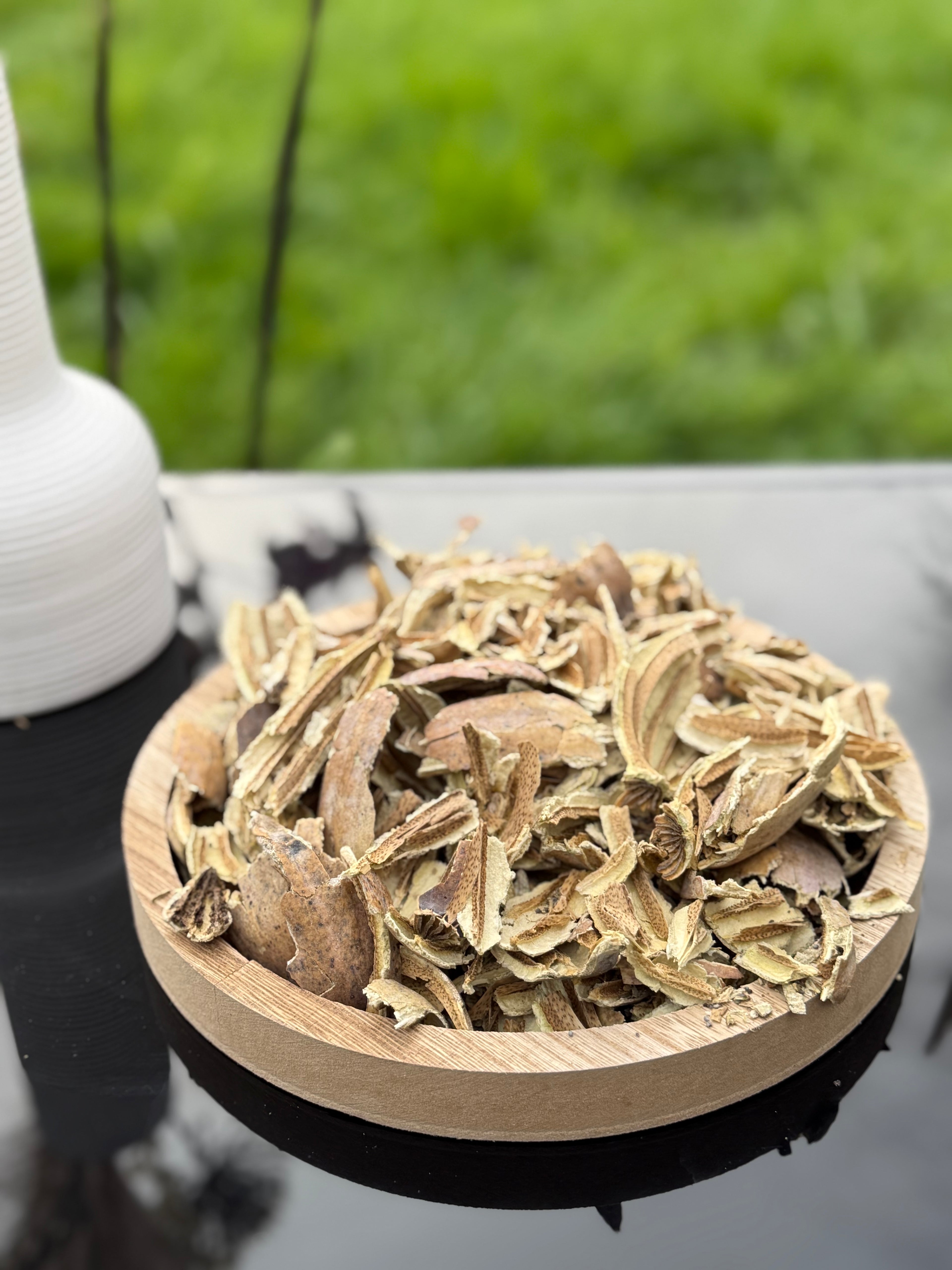 Hungarian Crushed Dried Poppy Heads (without Seed and Stems Pods)