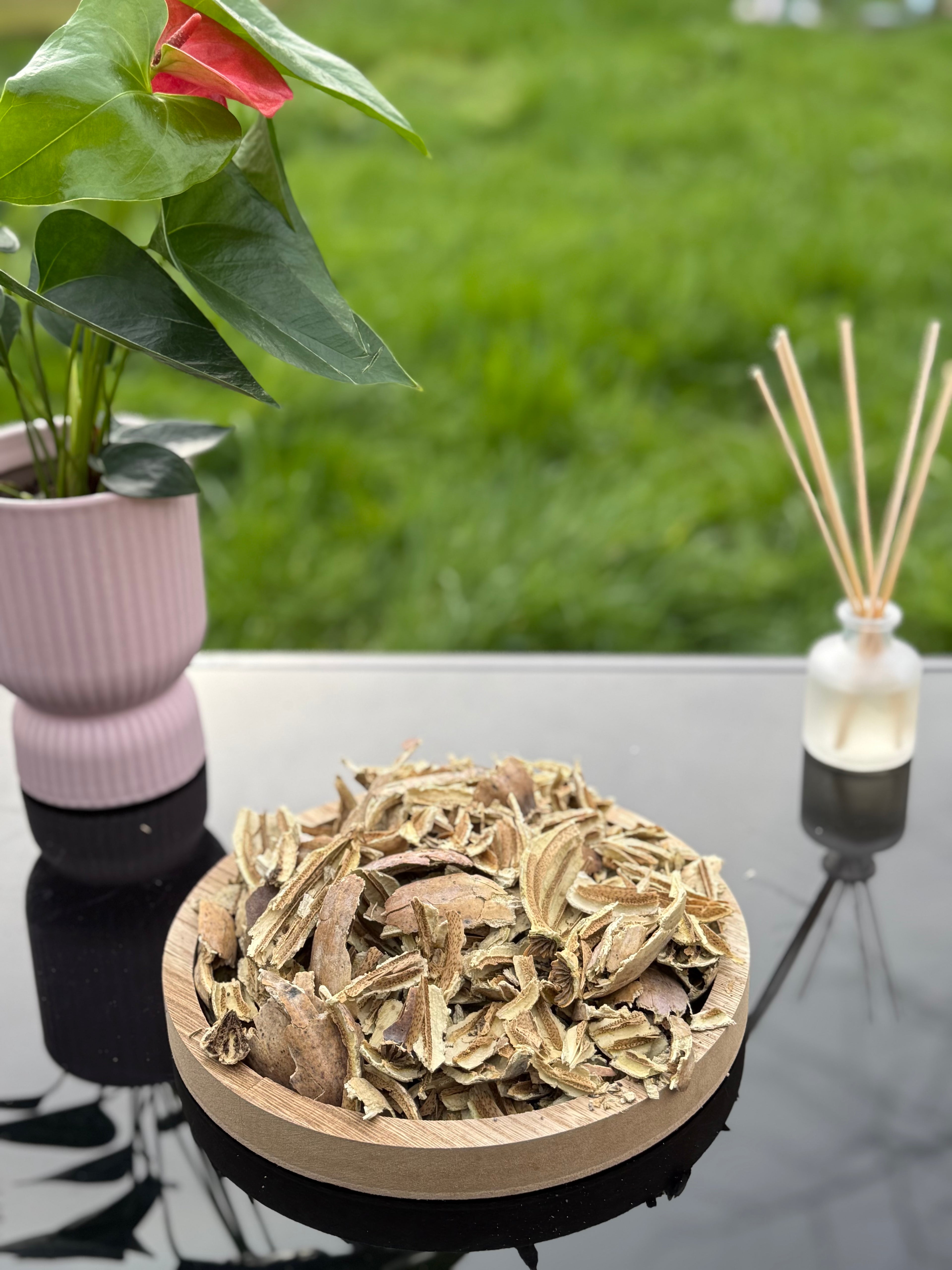 British Crushed Dried Poppy Heads XL (without Seed and Stems Pods)